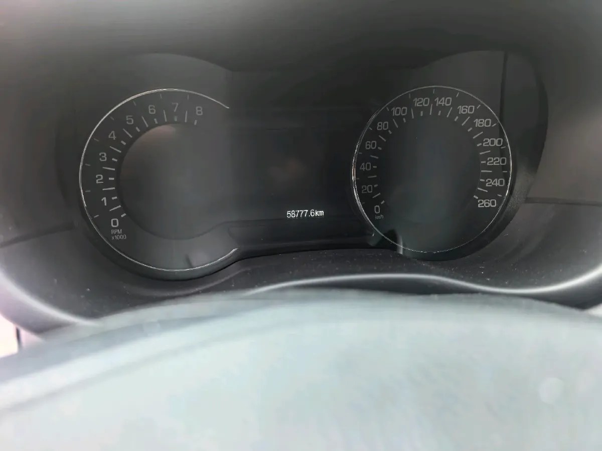 2019 Volkswagen Tiguan 2.0T 180HP L4 7DCT,autocango,china used car exporter,china ev exporter,chinese used car exporter,chinese used ev exporter