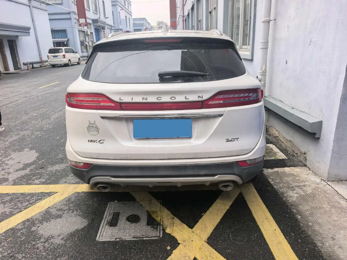 2019 Volkswagen Tiguan 2.0T 180HP L4 7DCT,autocango,china used car exporter,china ev exporter,chinese used car exporter,chinese used ev exporter