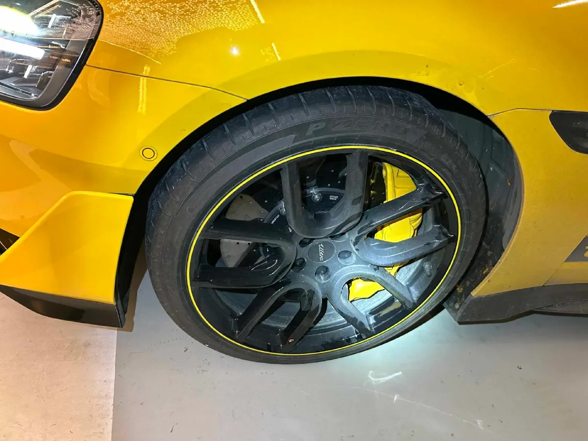 2025 MI SU7 Ultra BEV 93.7KWH,autocango,china used car exporter,china ev exporter,chinese used car exporter,chinese used ev exporter