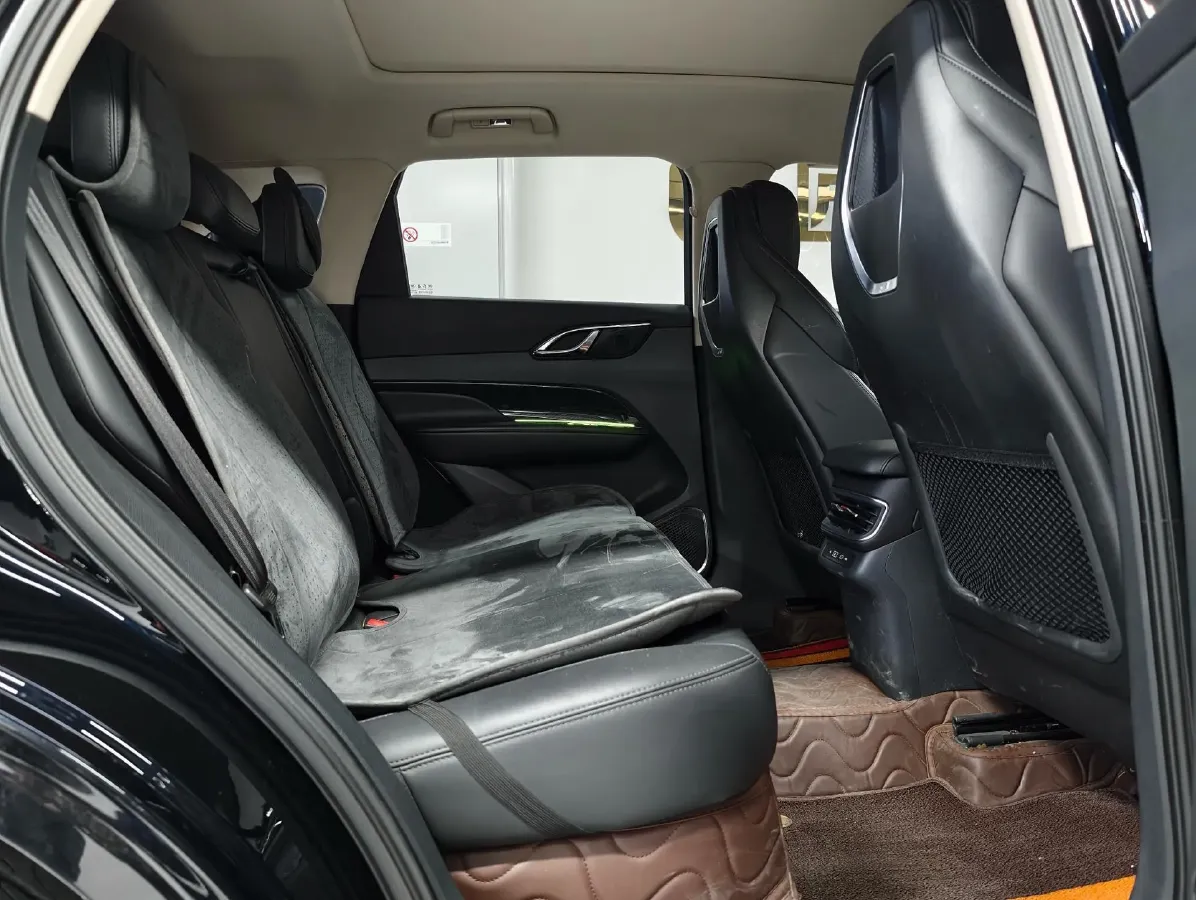 2024 HongQi HS3 1.5T 169HP L4 1DHT PHEV 18.4KWH,autocango,china used car exporter,china ev exporter,chinese used car exporter,chinese used ev exporter