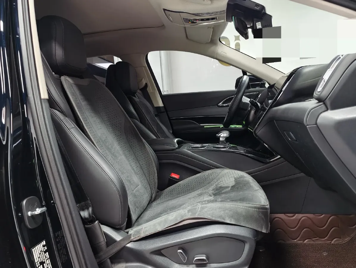 2024 HongQi HS3 1.5T 169HP L4 1DHT PHEV 18.4KWH,autocango,china used car exporter,china ev exporter,chinese used car exporter,chinese used ev exporter