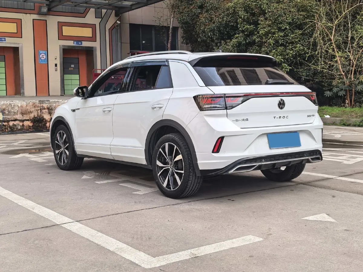 2024 Volkswagen T-Roc 1.5T 160HP L4 7DCT,autocango,china used car exporter,china ev exporter,chinese used car exporter,chinese used ev exporter