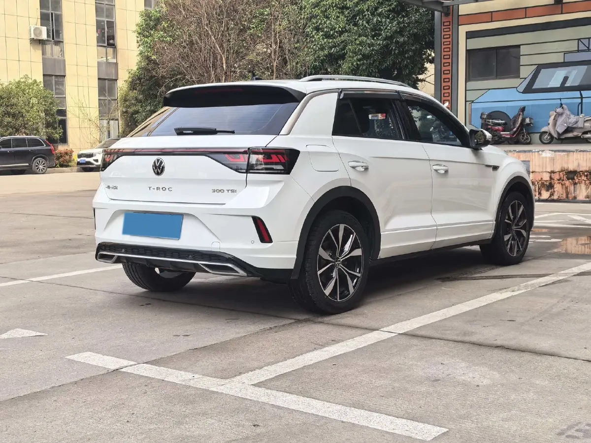 2024 Volkswagen T-Roc 1.5T 160HP L4 7DCT,autocango,china used car exporter,china ev exporter,chinese used car exporter,chinese used ev exporter