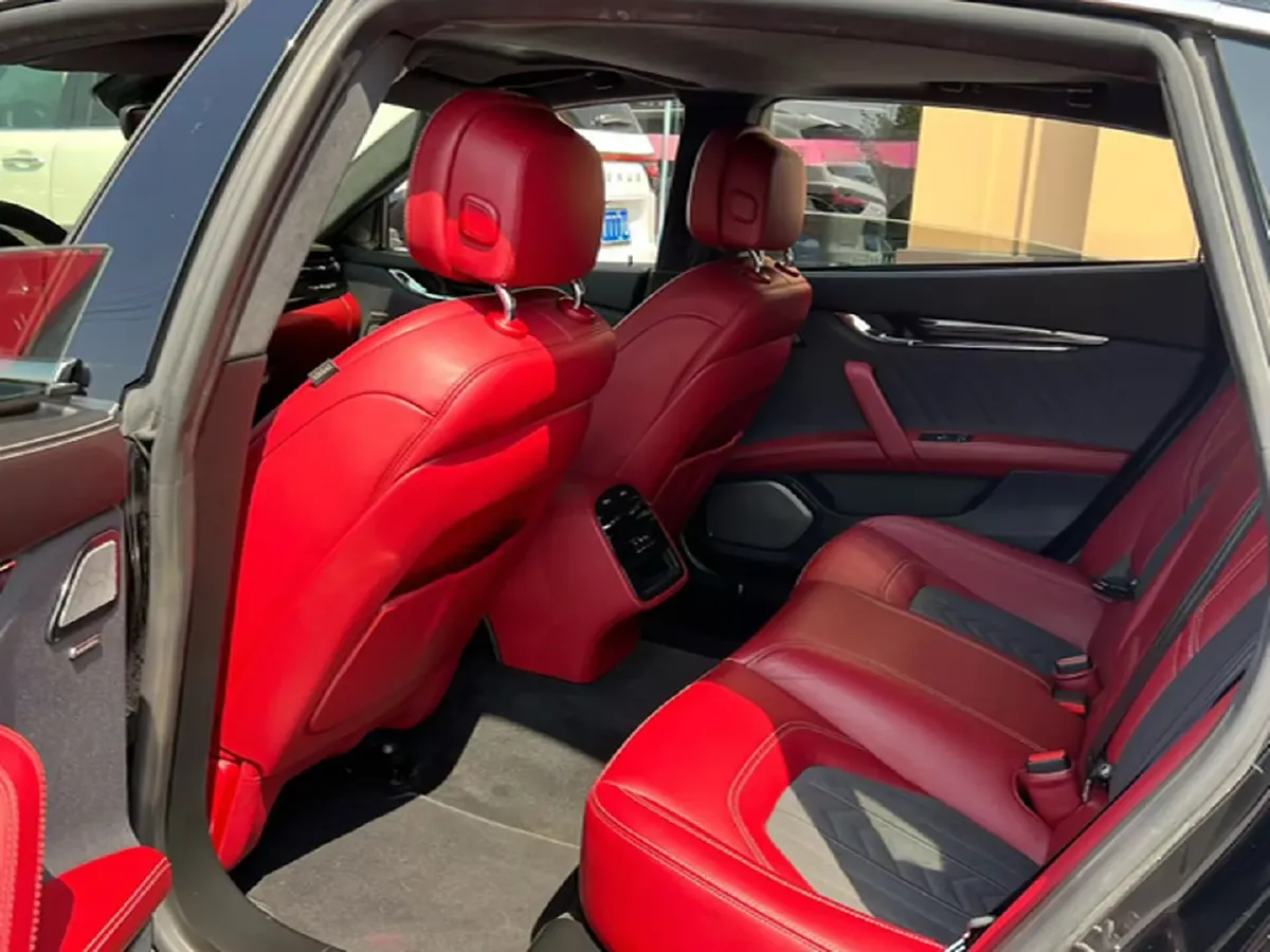 2018 Maserati Quattroporte 3.0T 430HP V6 8AT,autocango,china used car exporter,china ev exporter,chinese used car exporter,chinese used ev exporter