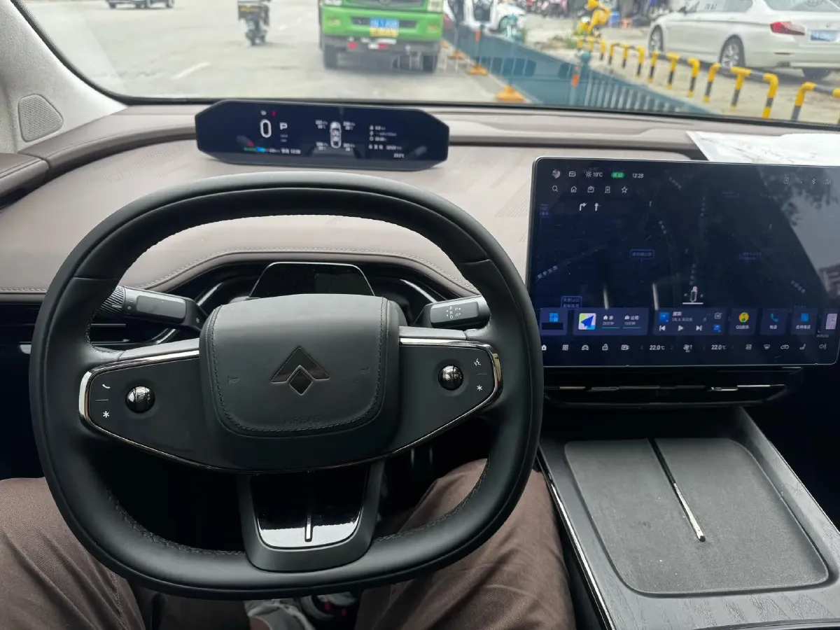 2023 HYPTEC HT BEV 80KWH,autocango,china used car exporter,china ev exporter,chinese used car exporter,chinese used ev exporter