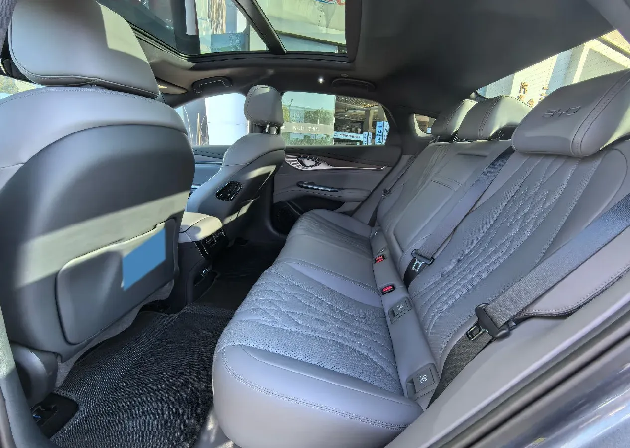 2024 BYD Seal 1.5L 110HP L4 E-CVT PHEV 17.6KWH,autocango,china used car exporter,china ev exporter,chinese used car exporter,chinese used ev exporter