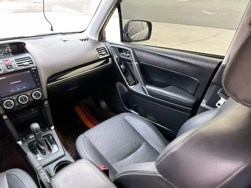 2018 Jeep Commander 2.0T 234HP L4 9AT,autocango,china used car exporter,china ev exporter,chinese used car exporter,chinese used ev exporter