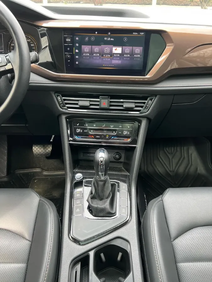 2021 Volkswagen Tharu 1.4T 150HP L4 7DCT,autocango,china used car exporter,china ev exporter,chinese used car exporter,chinese used ev exporter