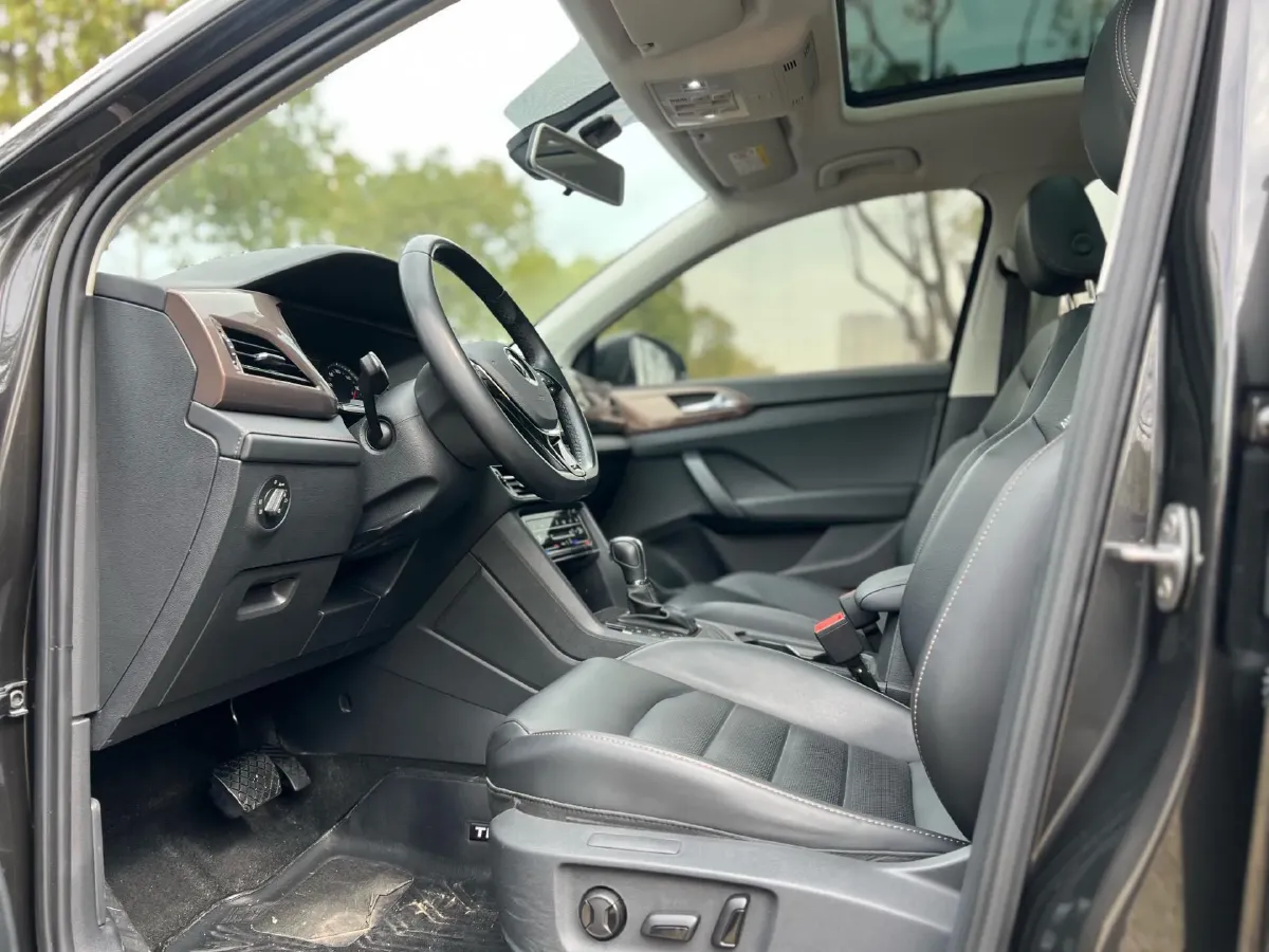 2021 Volkswagen Tharu 1.4T 150HP L4 7DCT,autocango,china used car exporter,china ev exporter,chinese used car exporter,chinese used ev exporter