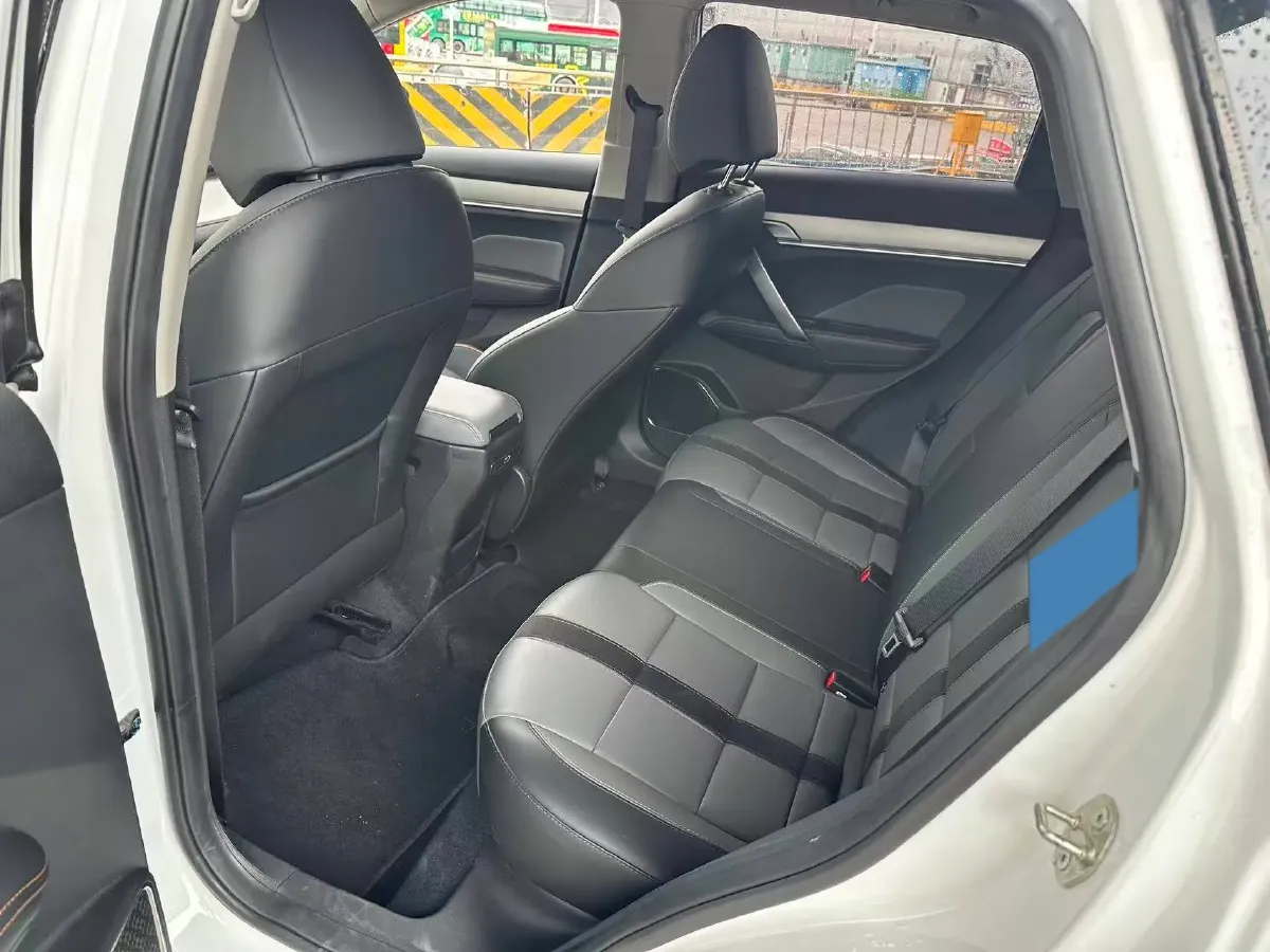 2023 Geely Coolray 1.5T 181HP L4 7DCT,autocango,china used car exporter,china ev exporter,chinese used car exporter,chinese used ev exporter