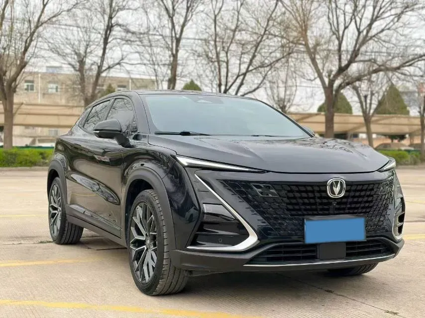 2022 ChangAn UNI-T 1.5T 188HP L4 7DCT,autocango,china used car exporter,china ev exporter,chinese used car exporter,chinese used ev exporter