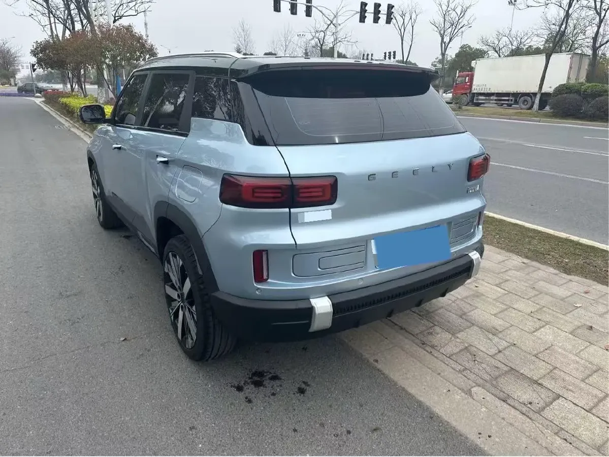 2023 Geely ICON 1.5T 181HP L4 7DCT,autocango,china used car exporter,china ev exporter,chinese used car exporter,chinese used ev exporter