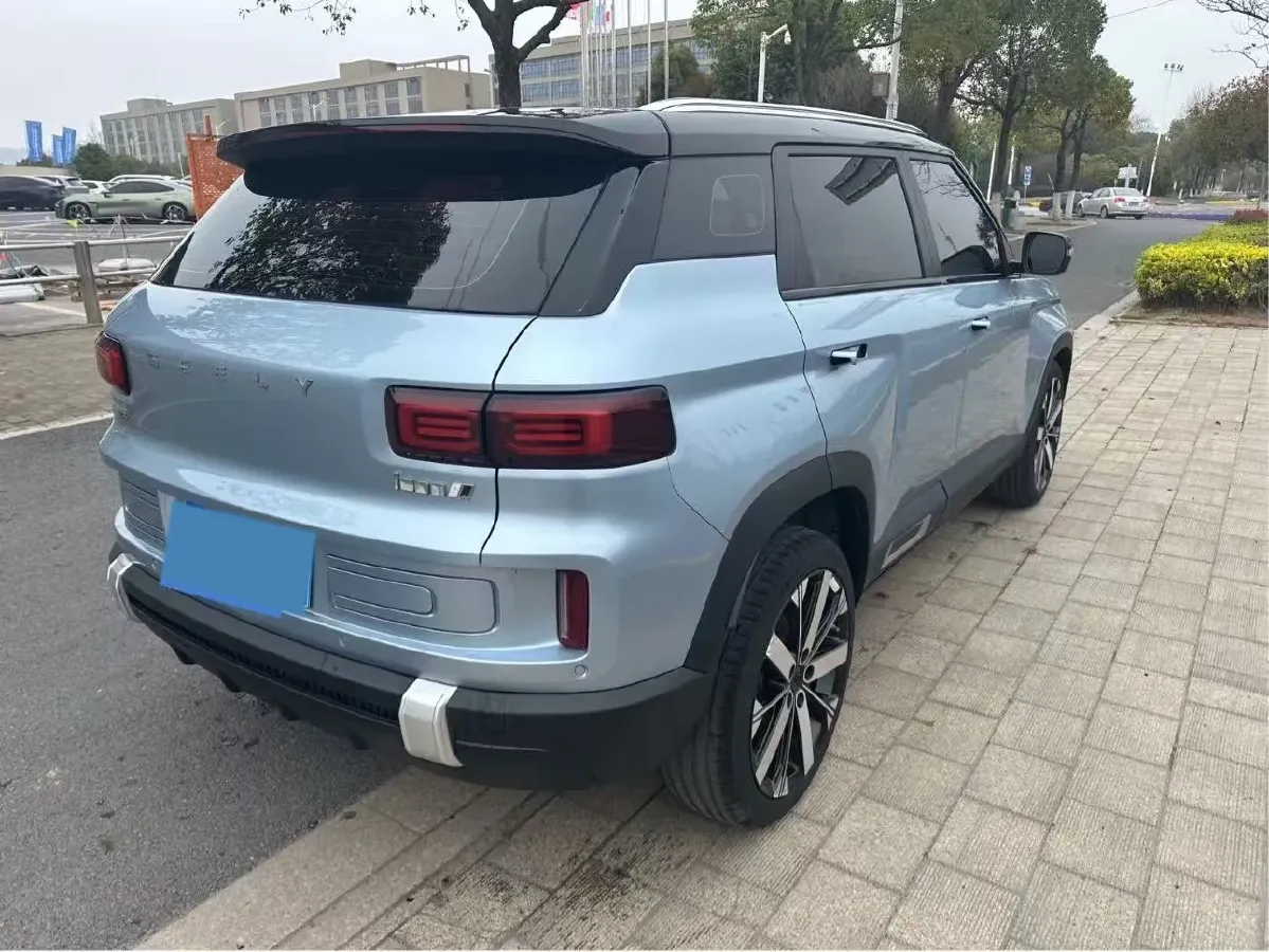 2023 Geely ICON 1.5T 181HP L4 7DCT,autocango,china used car exporter,china ev exporter,chinese used car exporter,chinese used ev exporter