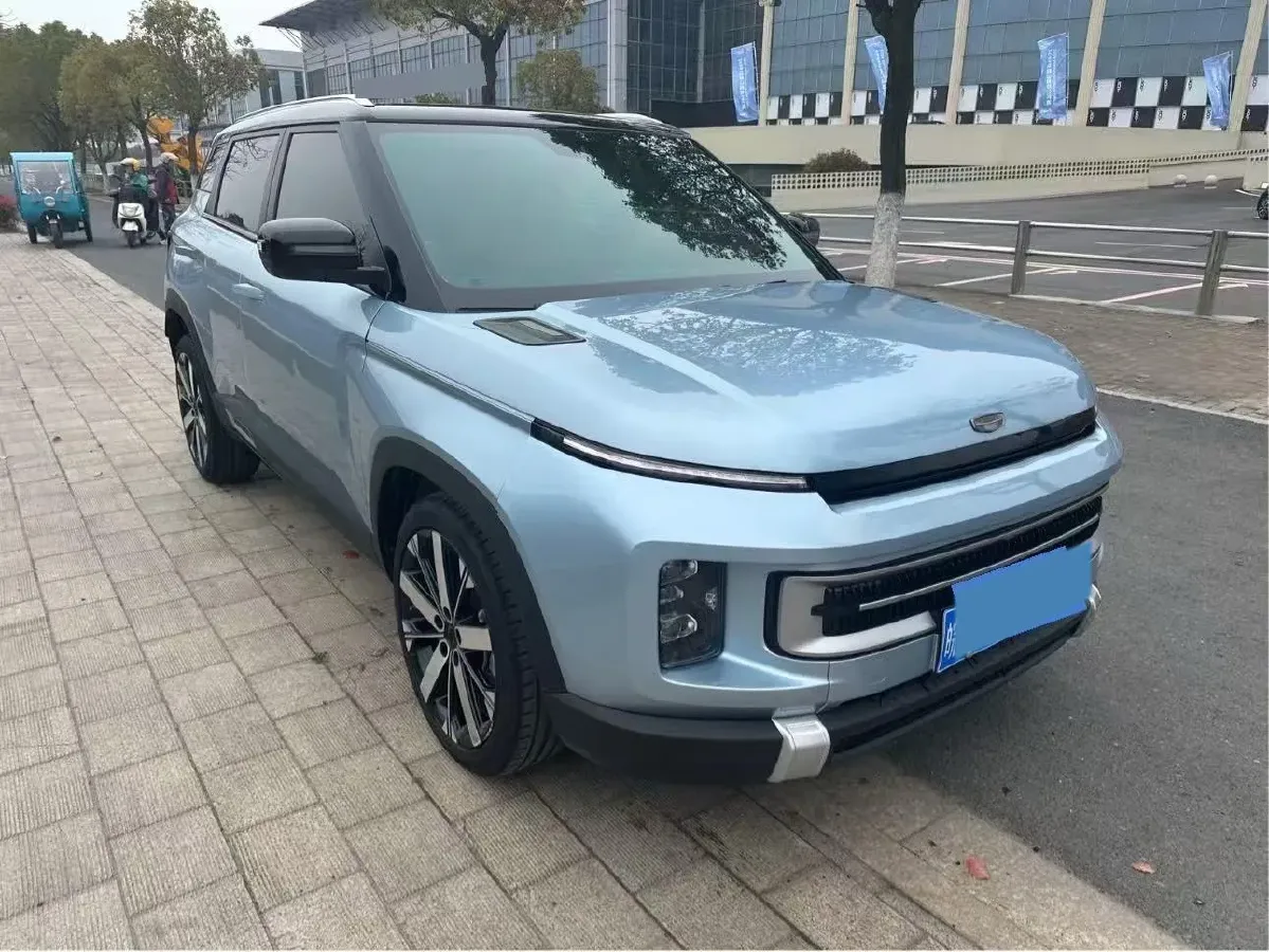 2023 Geely ICON 1.5T 181HP L4 7DCT,autocango,china used car exporter,china ev exporter,chinese used car exporter,chinese used ev exporter