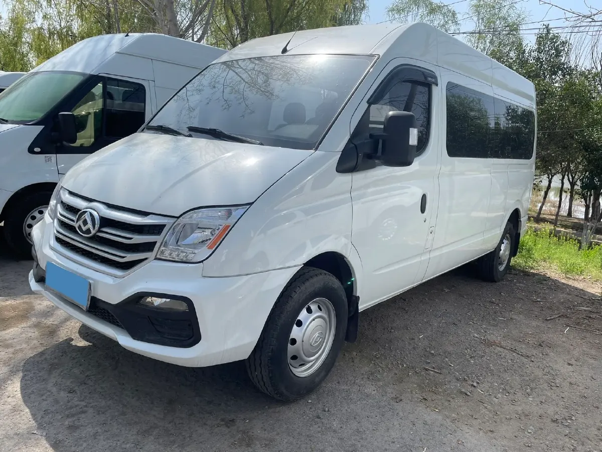 2024 MAXUS XinTu V80 2.0T 126HP L4 6MT,autocango,china used car exporter,china ev exporter,chinese used car exporter,chinese used ev exporter