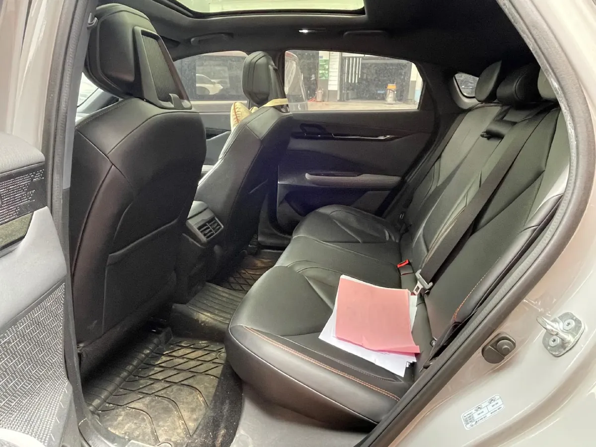 2022 ChangAn UNI-V 1.5T 188HP L4 7DCT,autocango,china used car exporter,china ev exporter,chinese used car exporter,chinese used ev exporter