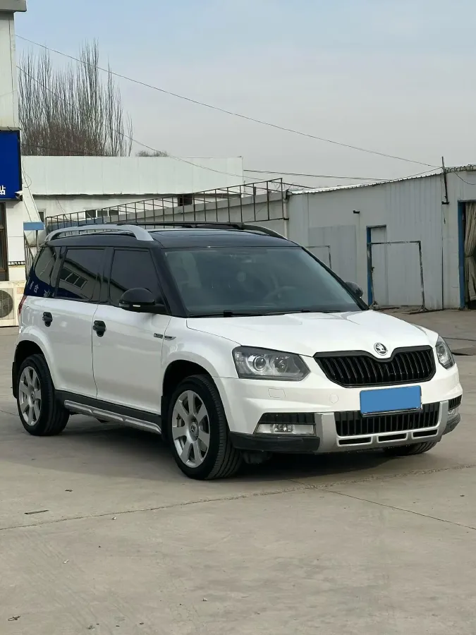 2017 Skoda Yeti 1.8T 160HP L4 6DCT,autocango,china used car exporter,china ev exporter,chinese used car exporter,chinese used ev exporter