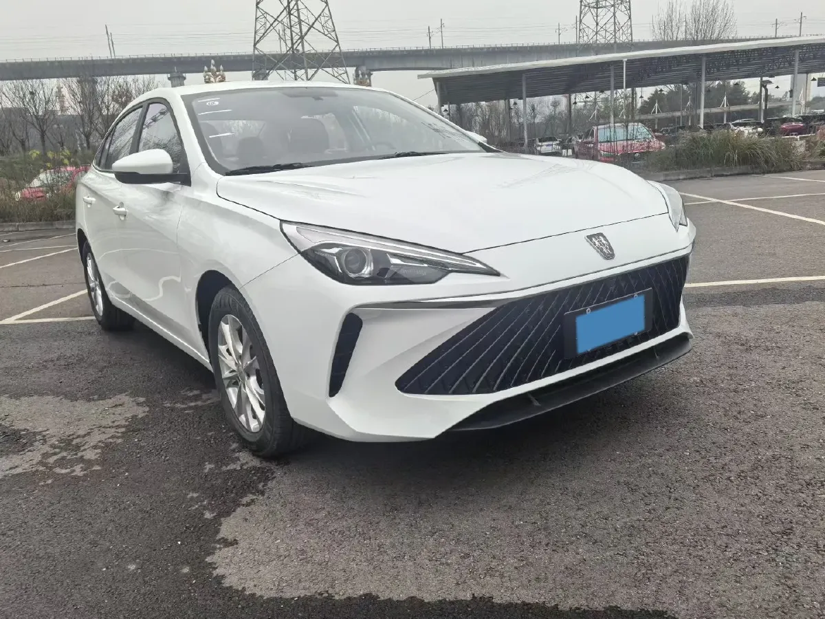 2023 Roewe i5 1.5L 129HP L4 CVT,autocango,china used car exporter,china ev exporter,chinese used car exporter,chinese used ev exporter