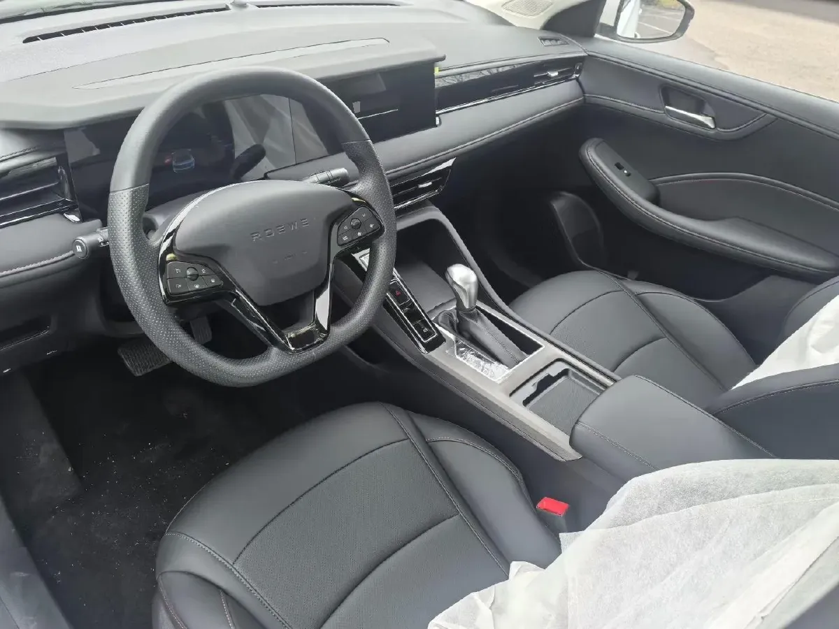 2023 Roewe i5 1.5L 129HP L4 CVT,autocango,china used car exporter,china ev exporter,chinese used car exporter,chinese used ev exporter