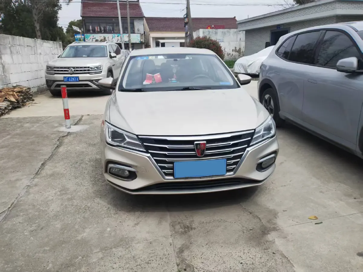 2020 Roewe i5 1.5L 120HP L4 CVT,autocango,china used car exporter,china ev exporter,chinese used car exporter,chinese used ev exporter