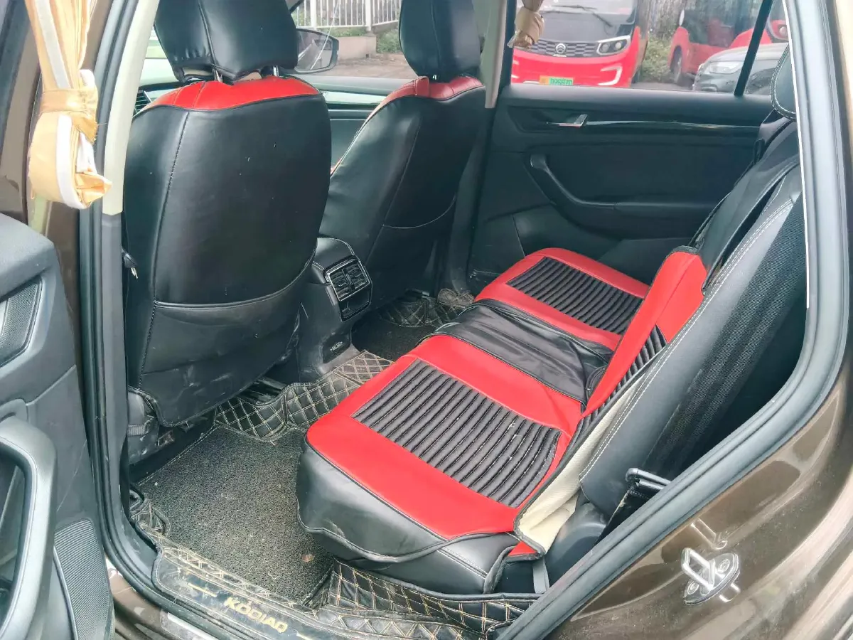 2018 Skoda Kodiak 2.0T 186HP L4 7DCT,autocango,china used car exporter,china ev exporter,chinese used car exporter,chinese used ev exporter