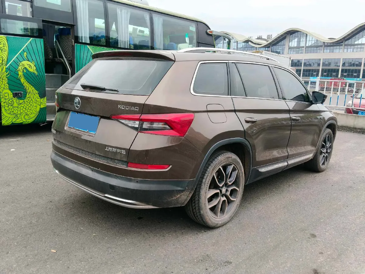 2018 Skoda Kodiak 2.0T 186HP L4 7DCT,autocango,china used car exporter,china ev exporter,chinese used car exporter,chinese used ev exporter