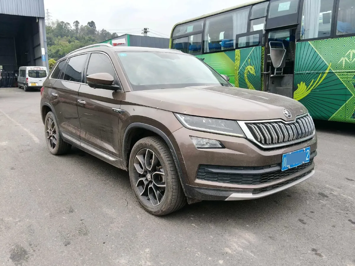 2018 Skoda Kodiak 2.0T 186HP L4 7DCT,autocango,china used car exporter,china ev exporter,chinese used car exporter,chinese used ev exporter