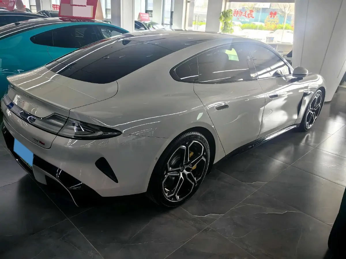 2024 MI SU7 BEV 101KWH,autocango,china used car exporter,china ev exporter,chinese used car exporter,chinese used ev exporter