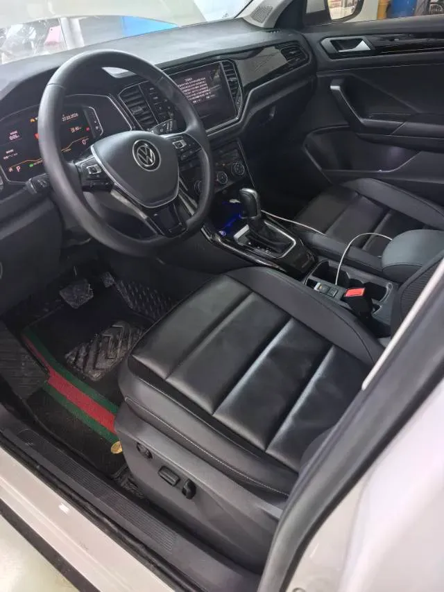 2021 Volkswagen T-Roc 1.4T 150HP L4 7DCT,autocango,china used car exporter,china ev exporter,chinese used car exporter,chinese used ev exporter