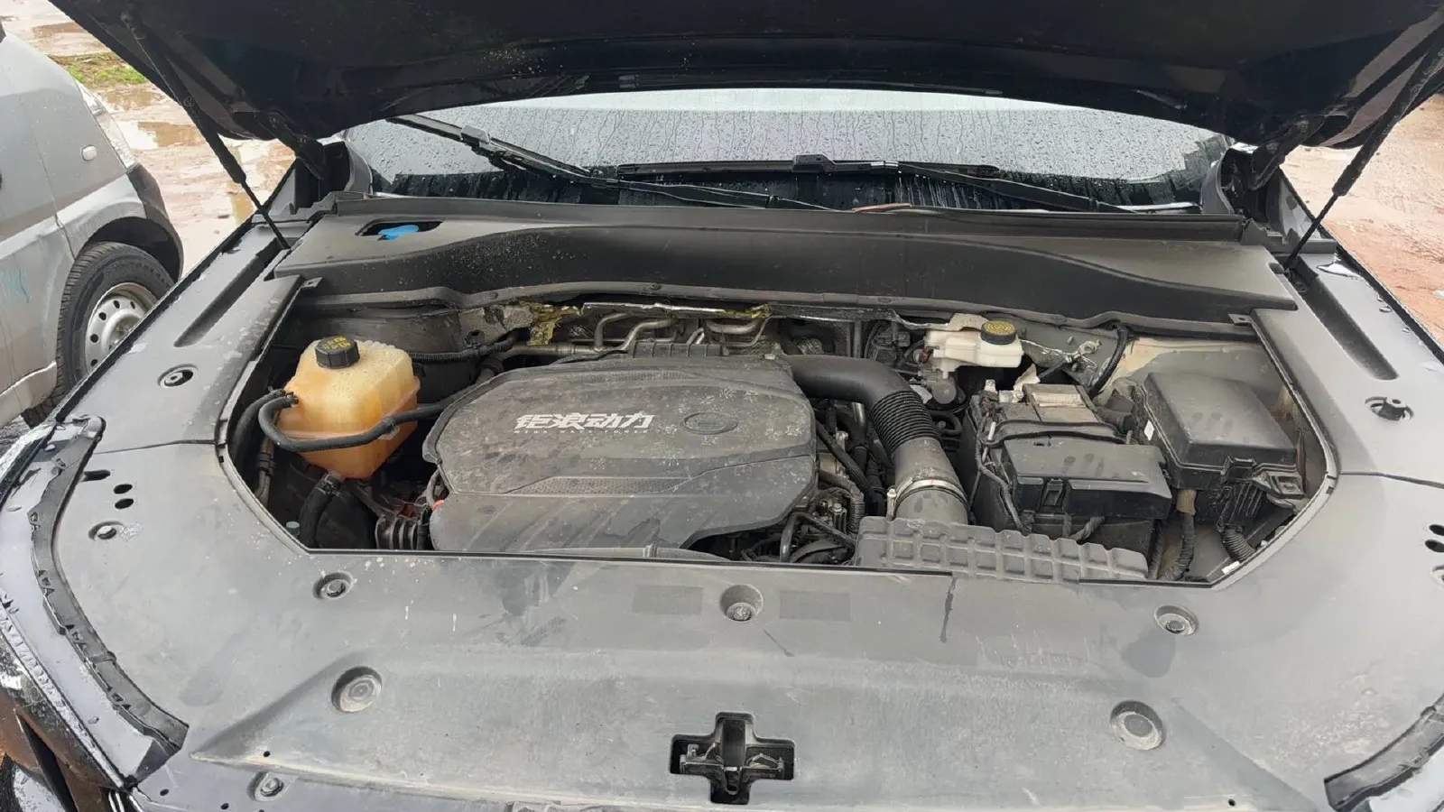 2024 GAC Trumpchi GS8 2.0T 252HP L4 8AT,autocango,china used car exporter,china ev exporter,chinese used car exporter,chinese used ev exporter