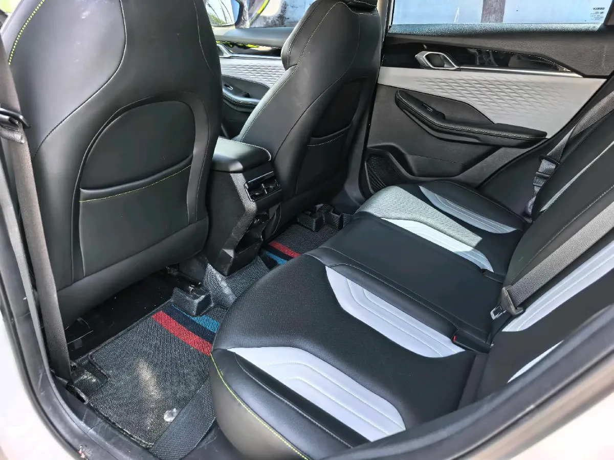 2022 Geely Coolray 1.5T 181HP L4 7DCT,autocango,china used car exporter,china ev exporter,chinese used car exporter,chinese used ev exporter