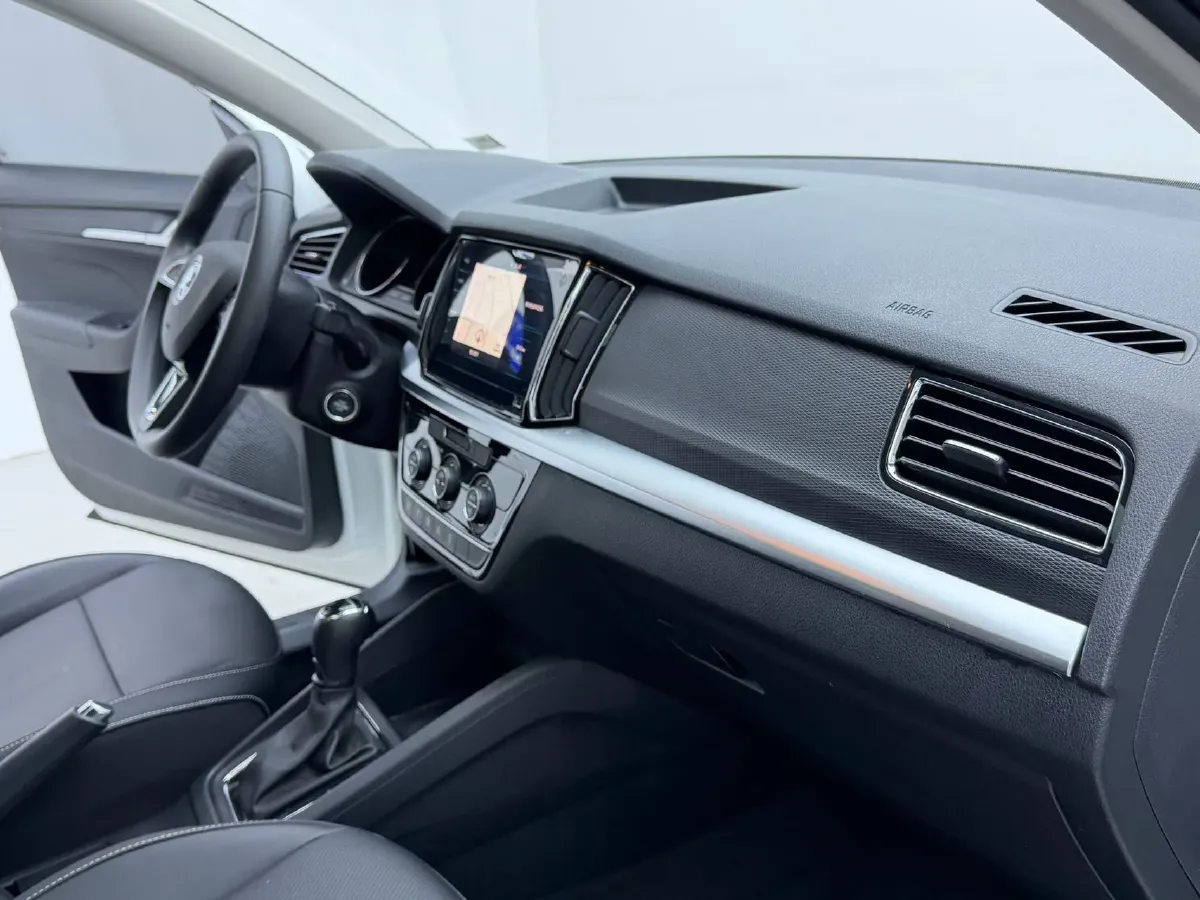 2022 Skoda Kamiq 1.5L 112HP L4 6AT,autocango,china used car exporter,china ev exporter,chinese used car exporter,chinese used ev exporter