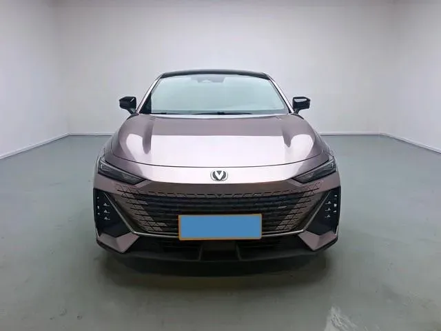 2024 ChangAn UNI-V 1.5T 188HP L4 7DCT,autocango,china used car exporter,china ev exporter,chinese used car exporter,chinese used ev exporter
