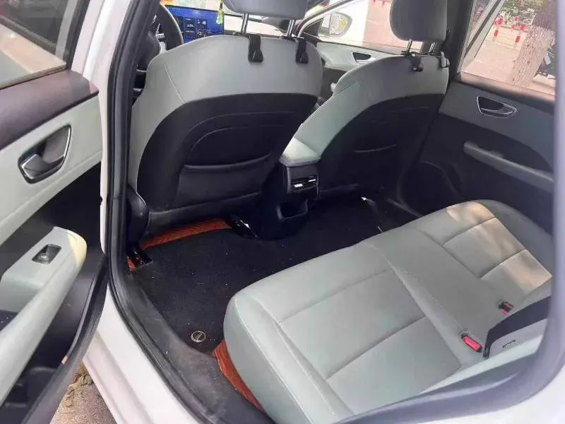 2025 Roewe D6 BEV,autocango,china used car exporter,china ev exporter,chinese used car exporter,chinese used ev exporter