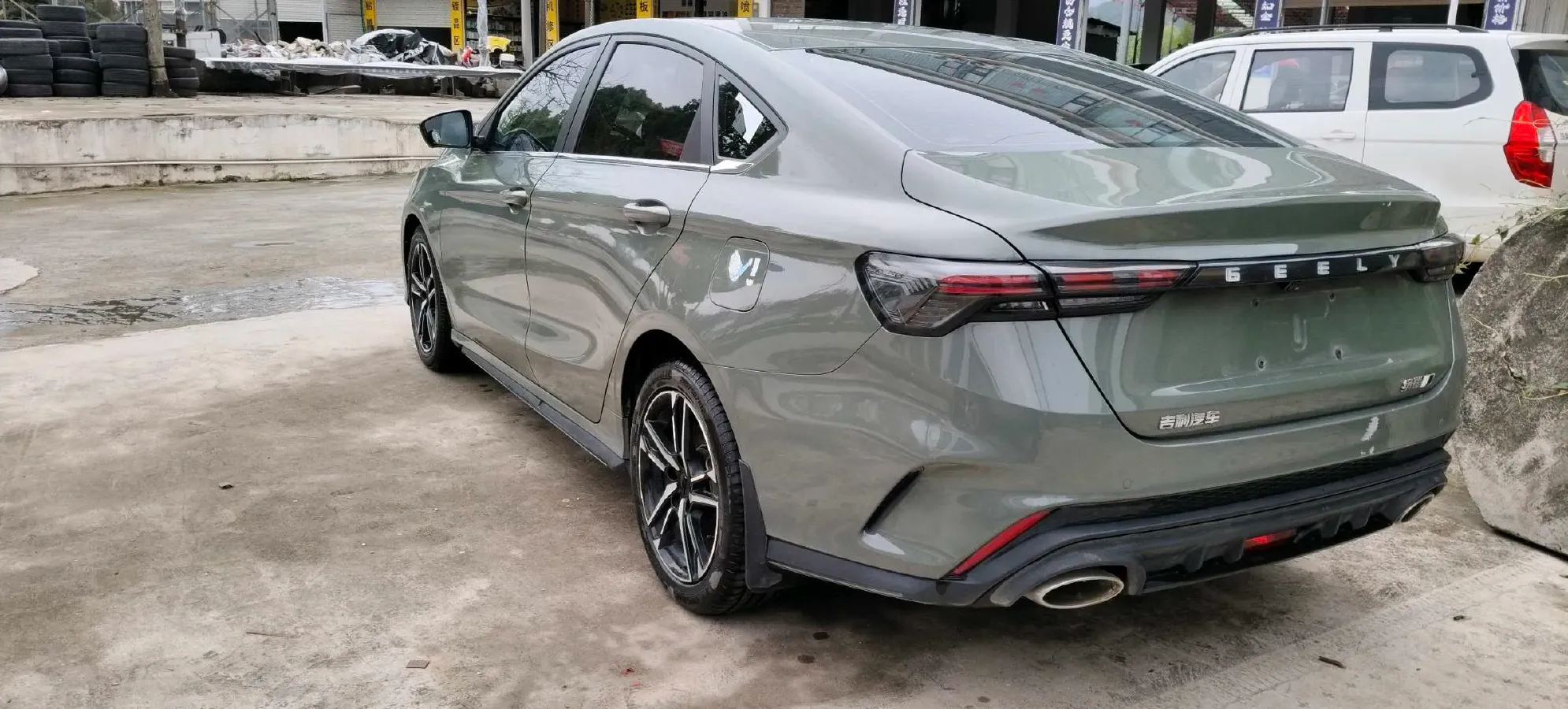 2022 Geely Binray 1.5T 181HP L4 7DCT,autocango,china used car exporter,china ev exporter,chinese used car exporter,chinese used ev exporter