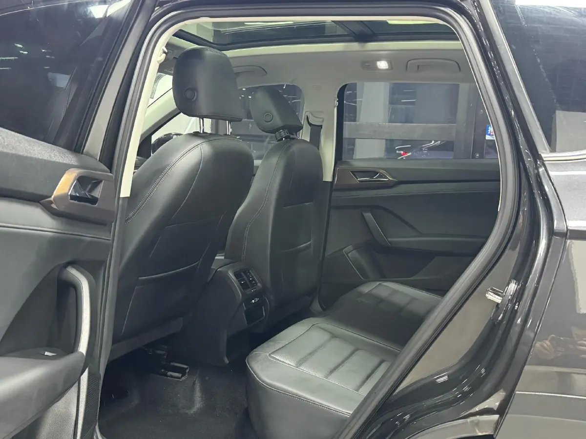 2021 Volkswagen Tharu 1.4T 150HP L4 7DCT,autocango,china used car exporter,china ev exporter,chinese used car exporter,chinese used ev exporter