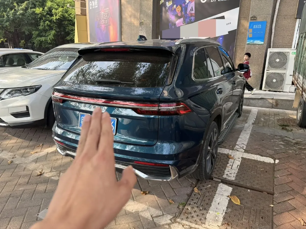 2021 Geely Monjaro 2.0T 218HP L4 7DCT,autocango,china used car exporter,china ev exporter,chinese used car exporter,chinese used ev exporter