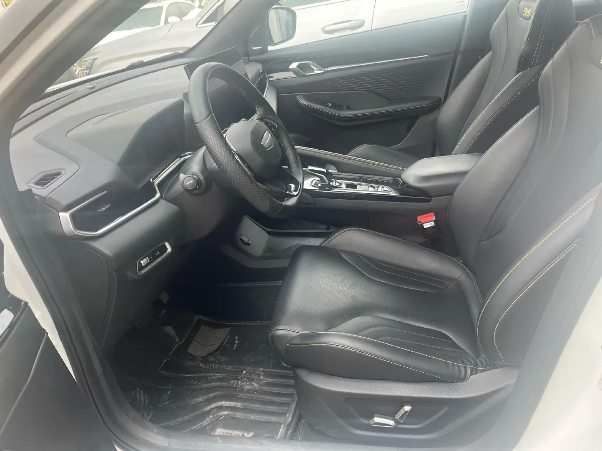 2025 Geely Coolray 1.5T 181HP L4 7DCT,autocango,china used car exporter,china ev exporter,chinese used car exporter,chinese used ev exporter