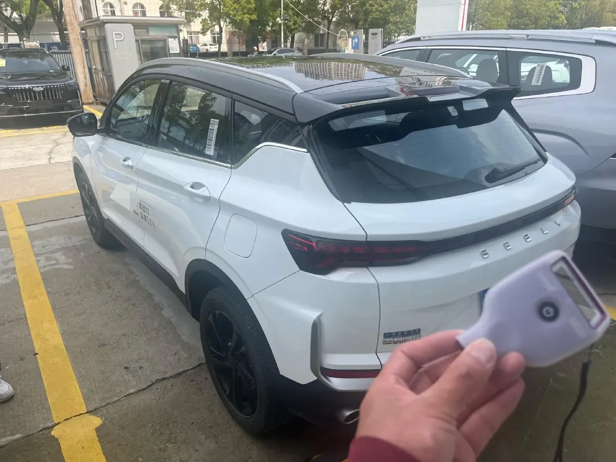 2025 Geely Coolray 1.5T 181HP L4 7DCT,autocango,china used car exporter,china ev exporter,chinese used car exporter,chinese used ev exporter