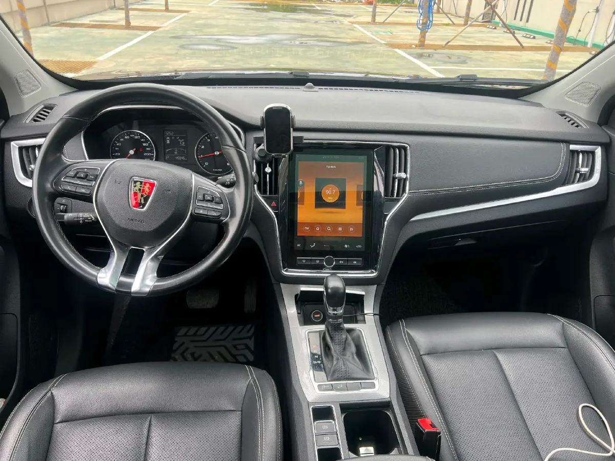 2019 Roewe i6 1.5T 169HP L4 7DCT,autocango,china used car exporter,china ev exporter,chinese used car exporter,chinese used ev exporter