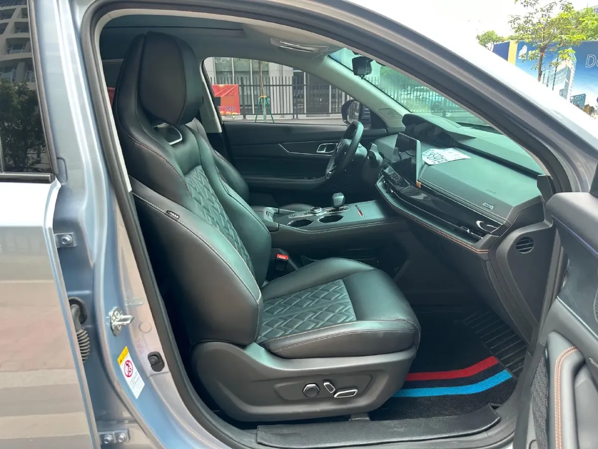 2021 ChangAn UNI-K 2.0T 233HP L4 8AT,autocango,china used car exporter,china ev exporter,chinese used car exporter,chinese used ev exporter