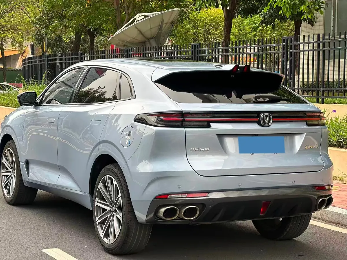 2021 ChangAn UNI-K 2.0T 233HP L4 8AT,autocango,china used car exporter,china ev exporter,chinese used car exporter,chinese used ev exporter