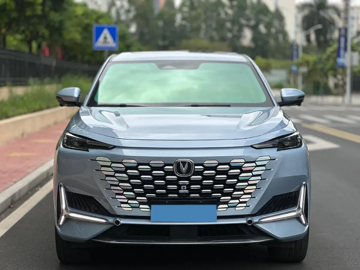2021 ChangAn UNI-K 2.0T 233HP L4 8AT,autocango,china used car exporter,china ev exporter,chinese used car exporter,chinese used ev exporter