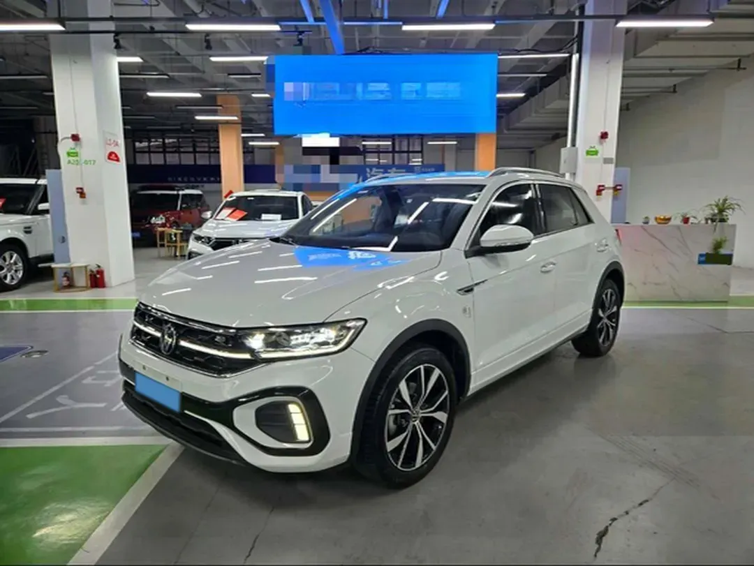 2024 Volkswagen T-Roc 1.5T 160HP L4 7DCT,autocango,china used car exporter,china ev exporter,chinese used car exporter,chinese used ev exporter