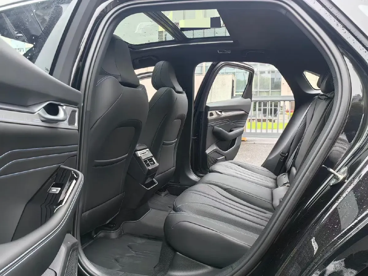 2025 Geely Preface 1.5T 181HP L4 7DCT,autocango,china used car exporter,china ev exporter,chinese used car exporter,chinese used ev exporter