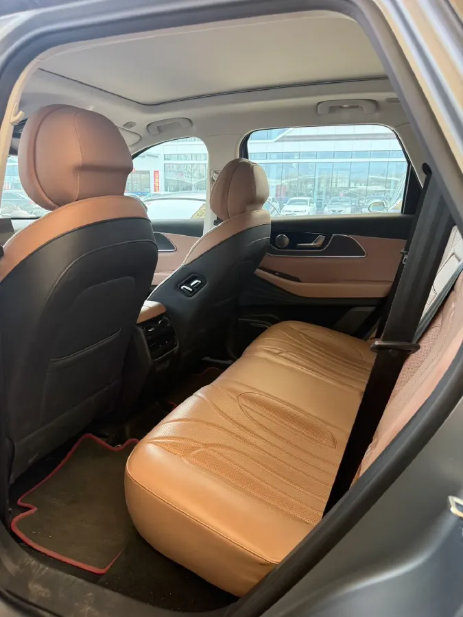 2024 Chery Tiggo8L 2.0T 254HP L4 8AT,autocango,china used car exporter,china ev exporter,chinese used car exporter,chinese used ev exporter