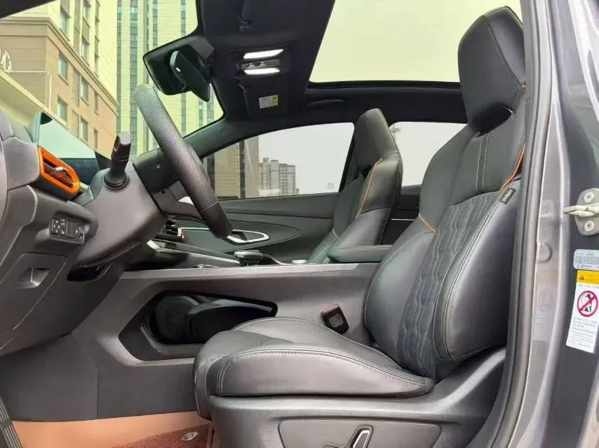 2022 ChangAn UNI-T 2.0T 233HP L4 8AT,autocango,china used car exporter,china ev exporter,chinese used car exporter,chinese used ev exporter