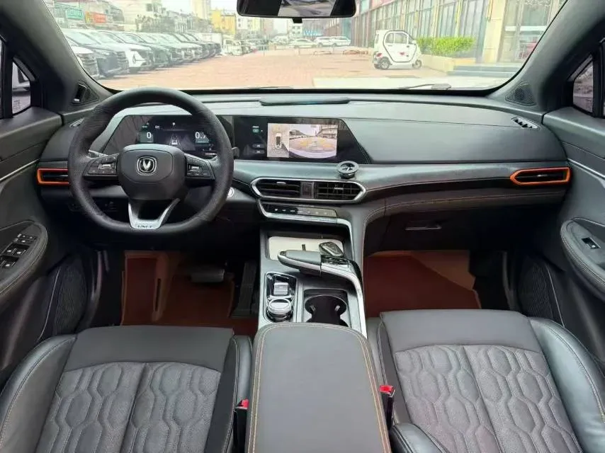 2022 ChangAn UNI-T 2.0T 233HP L4 8AT,autocango,china used car exporter,china ev exporter,chinese used car exporter,chinese used ev exporter
