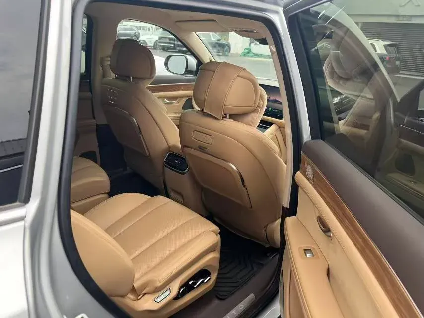 2024 AITO AITO M7 1.5T 152HP L4 REEV 42KWH,autocango,china used car exporter,china ev exporter,chinese used car exporter,chinese used ev exporter