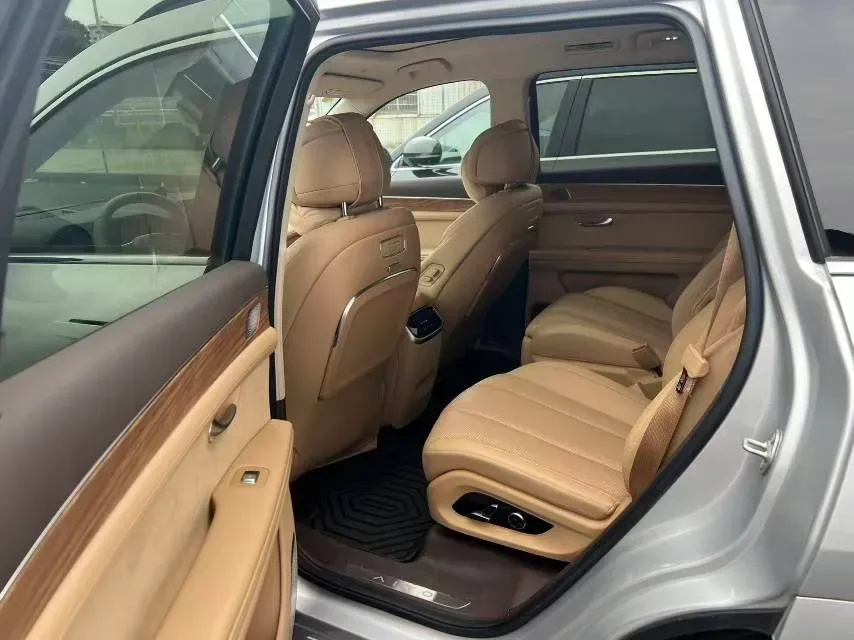 2024 AITO AITO M7 1.5T 152HP L4 REEV 42KWH,autocango,china used car exporter,china ev exporter,chinese used car exporter,chinese used ev exporter